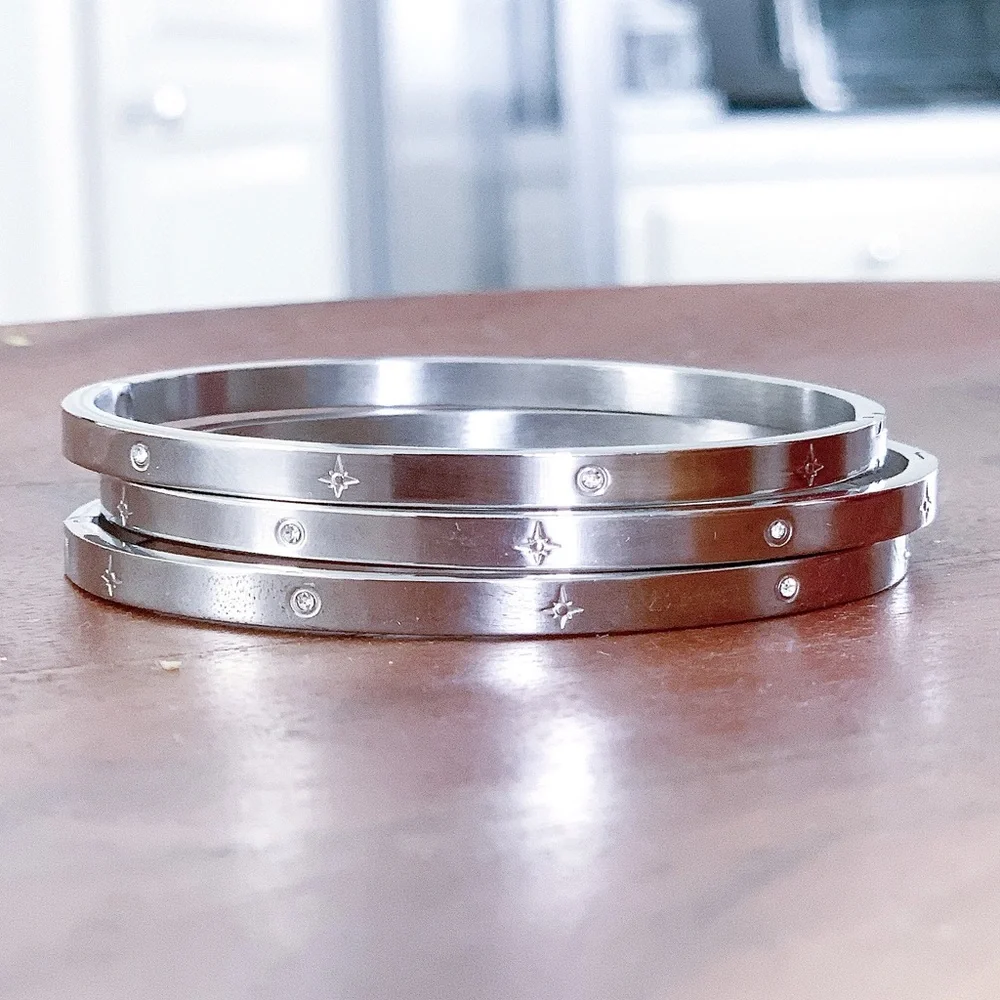 Stainless Steel Crystal Bangle - Silver NEW - Picture 8 of 10